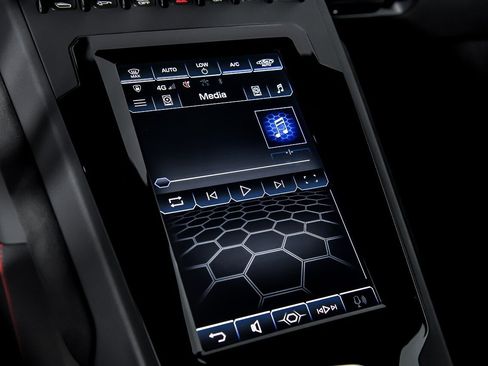 Used 2021 Lamborghini Huracan EVO RWD image 35