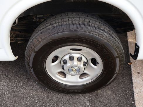 Used 2023 Chevrolet Express 3500 LS RWD image 28