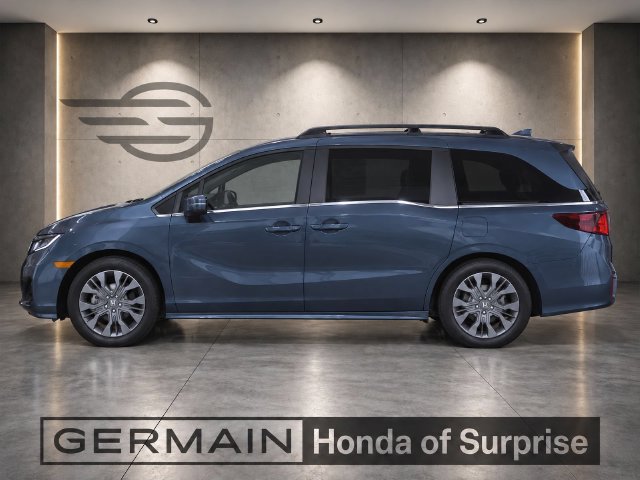 Used 2025 Honda Odyssey Touring image 3