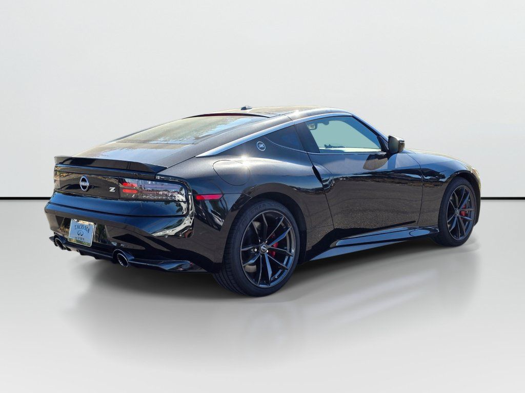 Used 2024 Nissan Z Performance w/ Floor Mat Package RWD image 5