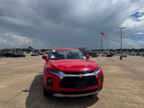 Used 2021 Chevrolet Blazer LT FWD image 3