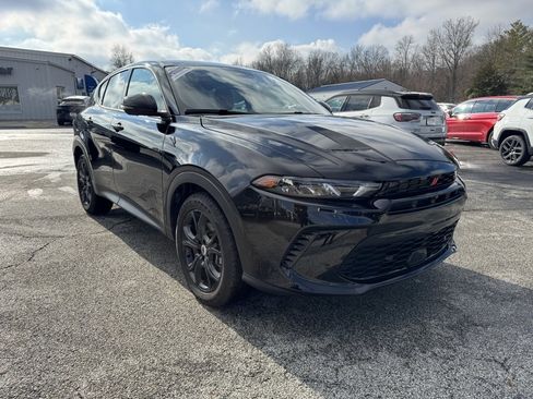 Used 2025 Dodge Hornet GT Plus image 9