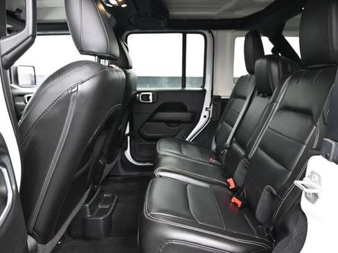 Used 2023 Jeep Wrangler Unlimited Sahara w/ Cold Weather Group AWD/4WD image 25