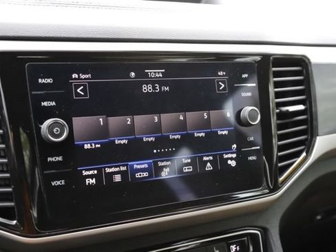 Used 2023 Volkswagen Atlas Cross Sport SE w/ Black Wheel Package AWD/4WD image 24