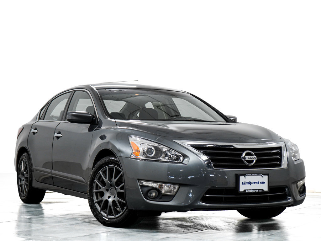 Used 2015 Nissan Altima 2.5 SV FWD image 1