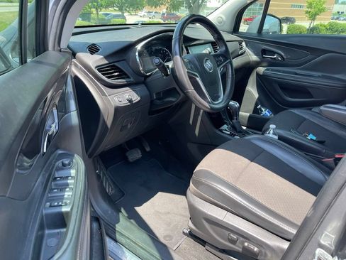 Used 2020 Buick Encore Preferred FWD image 5