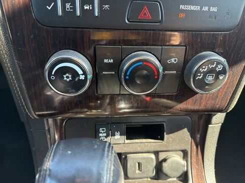 Used 2017 Chevrolet Traverse LT w/ LPO, 'HIT The Road' Package image 23