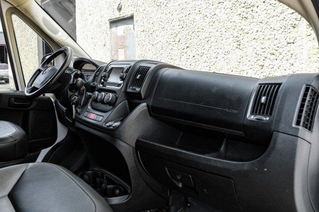 Used 2021 RAM ProMaster 2500 w/ Convenience Group FWD image 14