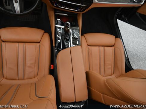 Used 2022 BMW M550i xDrive w/ Executive Package image 18