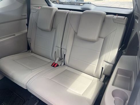 Used 2023 Volkswagen Atlas SE w/ Panoramic Sunroof Package AWD/4WD image 19