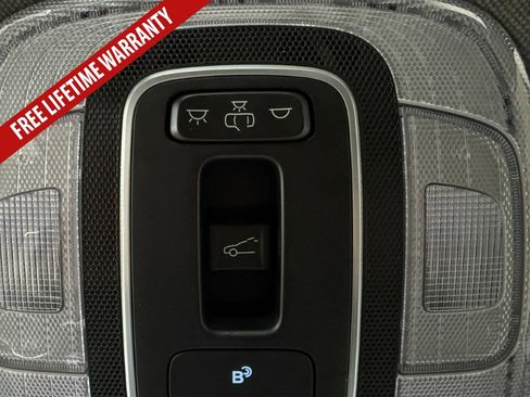 Used 2025 Hyundai Elantra SEL FWD image 38