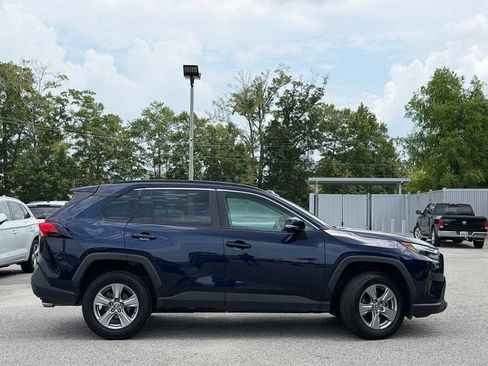 Used 2024 Toyota RAV4 XLE FWD image 4