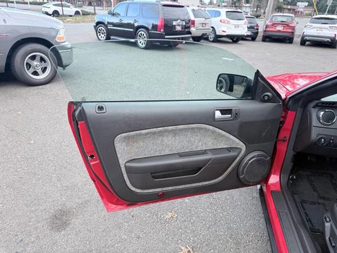 Used 2008 Ford Mustang Premium image 12