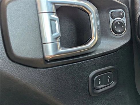 Used 2021 Jeep Wrangler Unlimited Sport AWD/4WD image 10