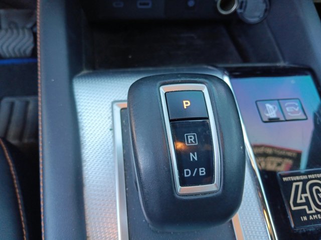Used 2023 Mitsubishi Outlander SEL 40th Anniversary AWD/4WD image 9