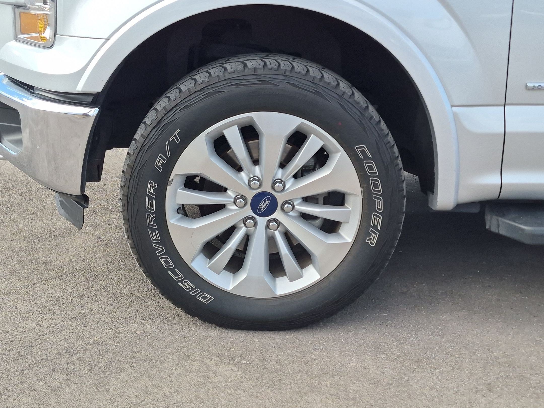 Used 2015 Ford F150 Lariat AWD/4WD image 12