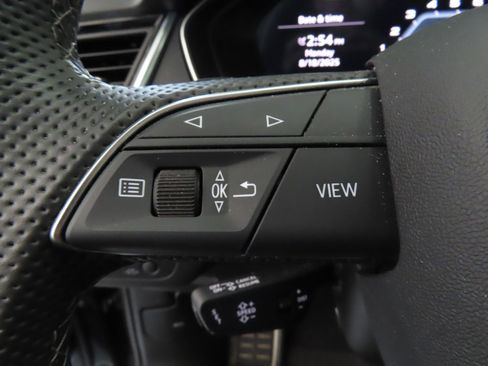 Used 2023 Audi SQ5 Premium Plus w/ Premium Plus Package image 17