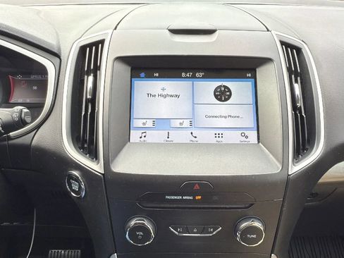 Used 2018 Ford Edge SEL w/ Equipment Group 201A image 18