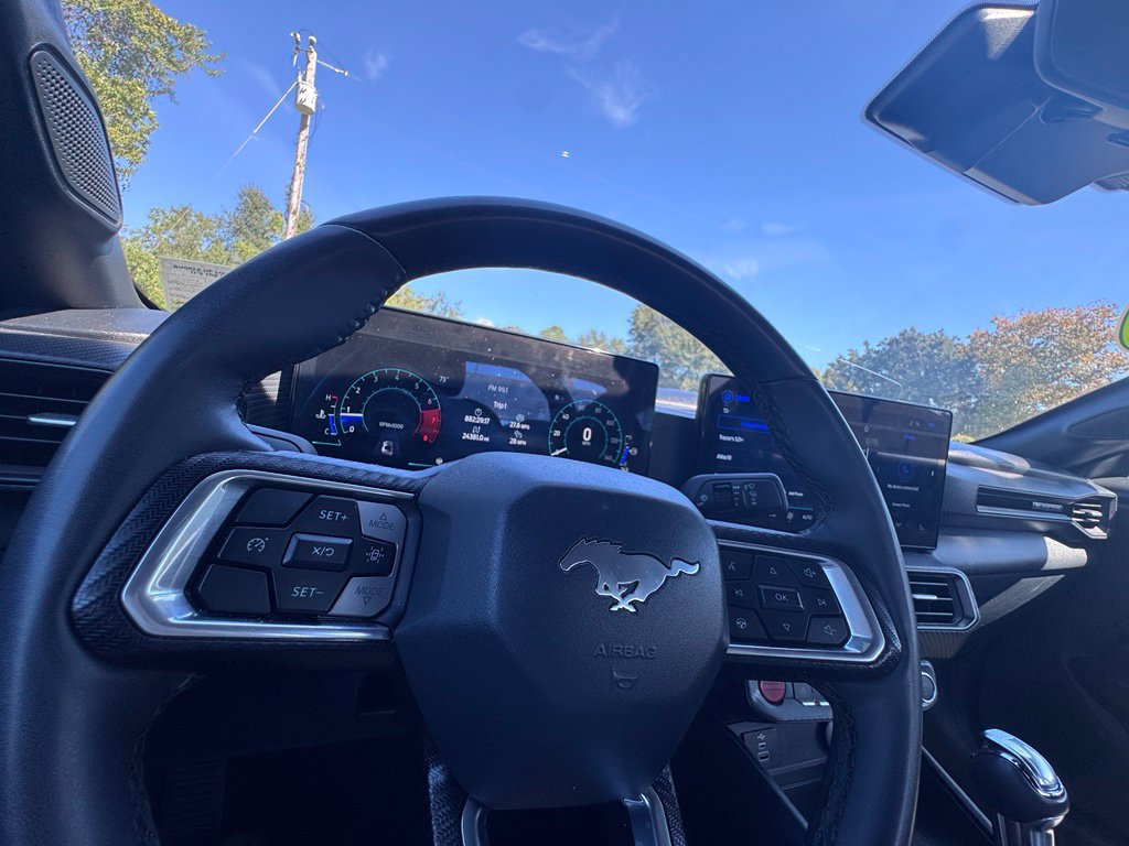 Used 2024 Ford Mustang Coupe RWD image 27
