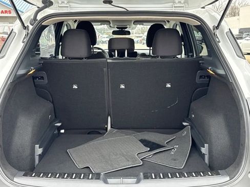 Used 2025 Nissan Kicks SV w/ Illumination Package image 10