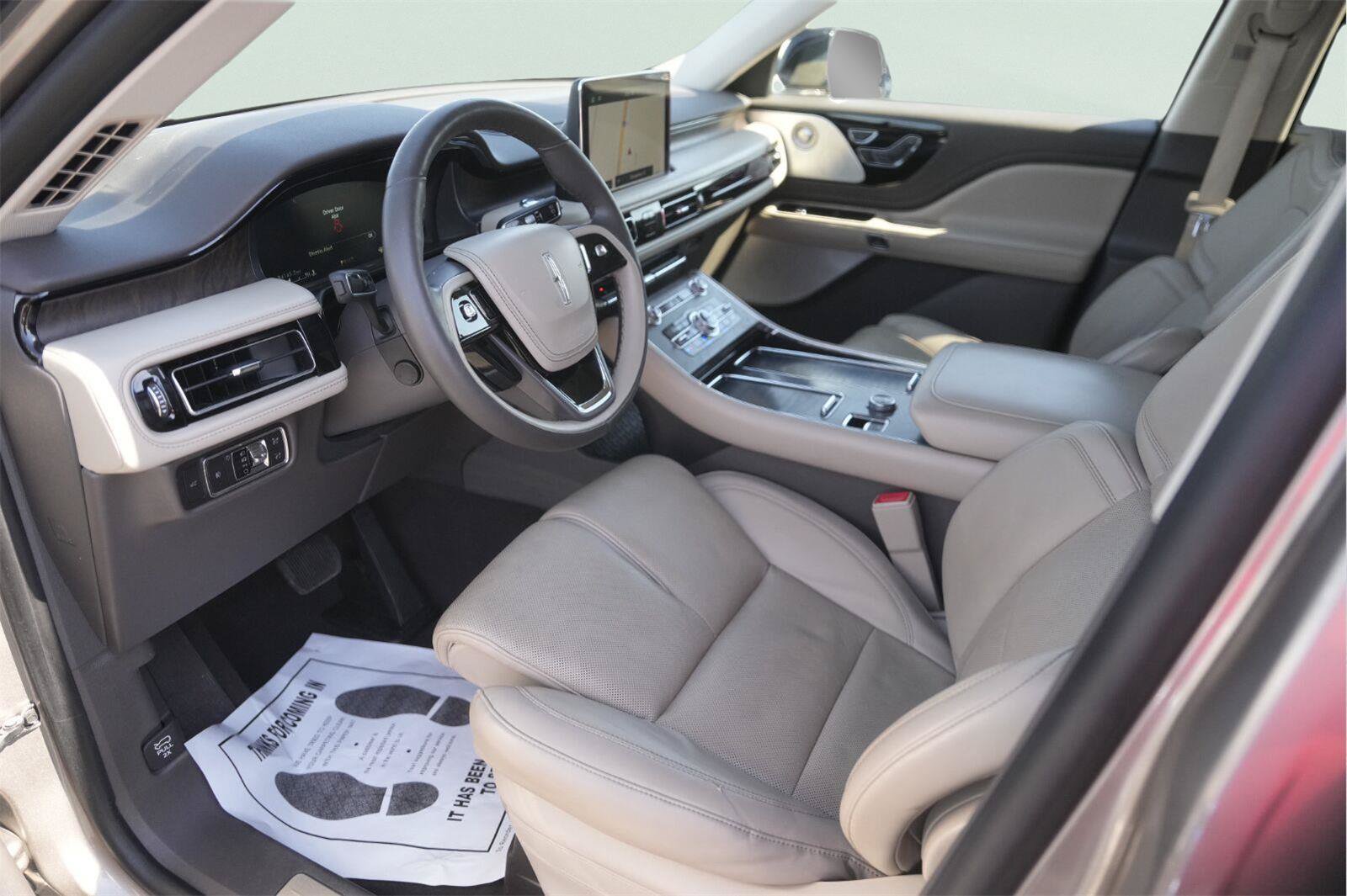 Used 2020 Lincoln Aviator Reserve w/ Equipment Group 201A RWD image 8