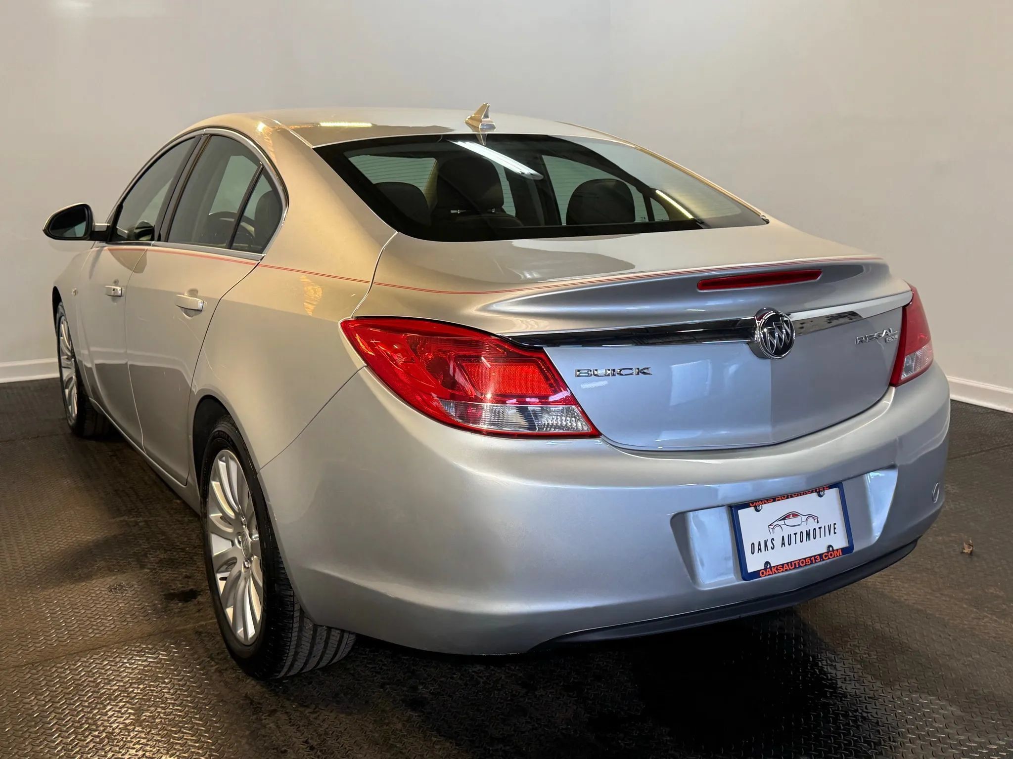 Used 2011 Buick Regal CXL FWD image 6