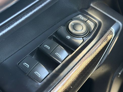 Used 2019 Chevrolet Silverado 1500 LT Trail Boss AWD/4WD image 30