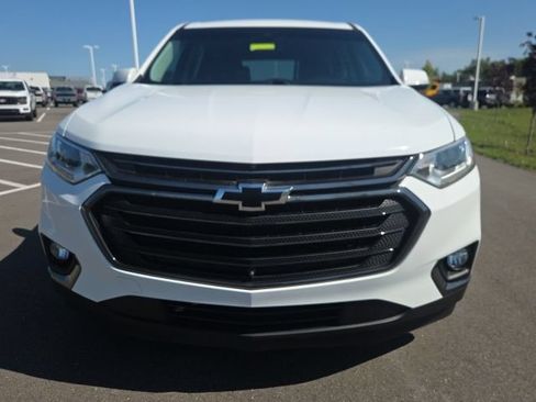 Used 2020 Chevrolet Traverse RS w/ LPO, Floor Liner Package FWD image 3