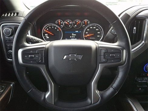 Used 2021 Chevrolet Silverado 1500 LT Trail Boss w/ Convenience Package II image 18