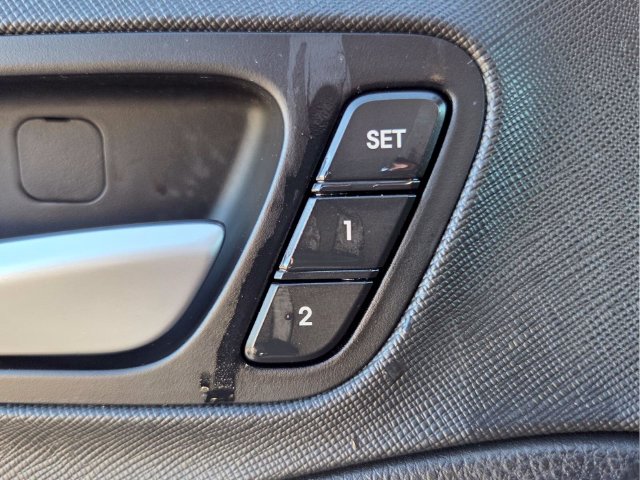 Used 2018 Hyundai Santa Fe Sport w/ 2.0T Ultimate Tech Package 05 FWD image 34