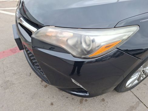 Used 2017 Toyota Camry SE image 11