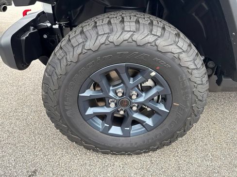 New 2026 Jeep Wrangler Unlimited Sport w/ Dual Top Group AWD/4WD image 9