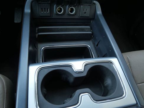 Used 2014 GMC Sierra 1500 SLT w/ SLT Crew Cab Value Package image 20