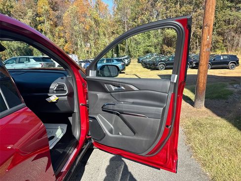 New 2026 Chevrolet Traverse High Country image 32