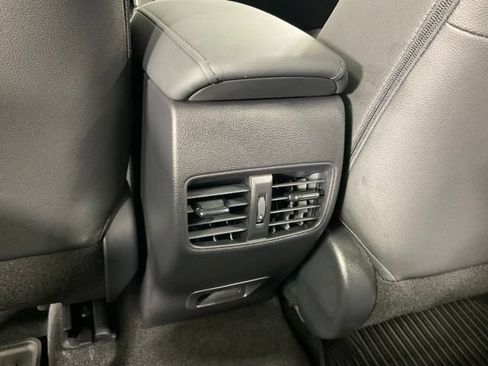 Used 2025 Toyota Corolla Cross AWD Hybrid w/ Convenience Package image 30