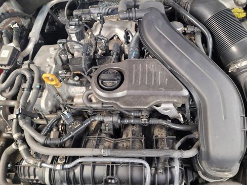 Used 2024 Volkswagen Jetta SE FWD image 30