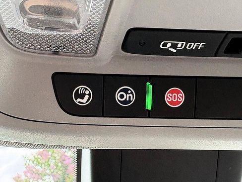 Used 2024 Chevrolet Equinox LS FWD image 22