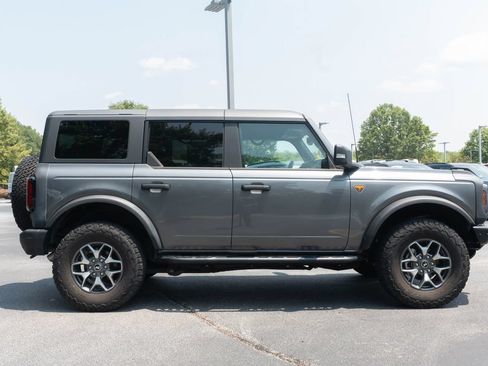 Used 2023 Ford Bronco Badlands AWD/4WD image 11