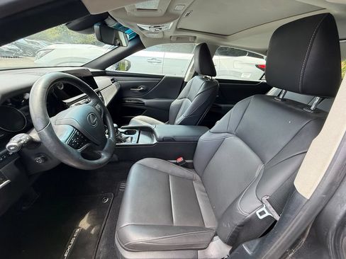 Used 2024 Lexus ES 350 w/ Premium Package FWD image 8