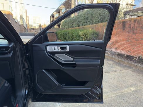 Used 2021 Ford Explorer ST w/ Equipment Group 401A image 14