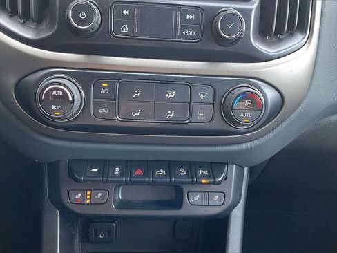 Used 2022 Chevrolet Colorado Z71 image 32