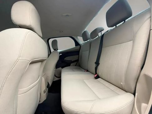 Used 2015 Ford Focus SE FWD image 17