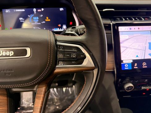 Used 2022 Jeep Grand Cherokee Summit w/ Adv Protech Group IV image 14