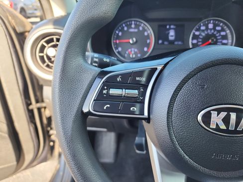 Used 2019 Kia Forte LXS image 22
