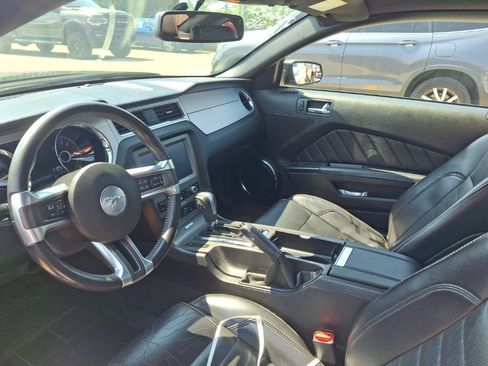 Used 2014 Ford Mustang GT RWD image 8