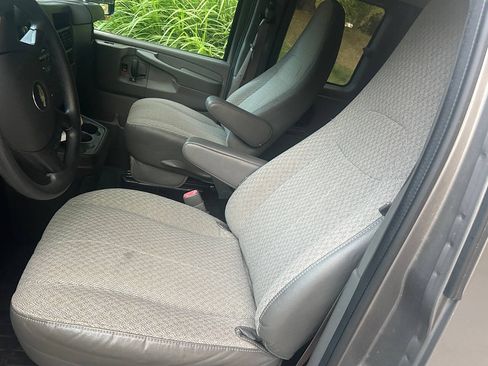 Used 2012 Chevrolet Express 2500 LT w/ LT Preferred Equipment Group RWD image 9