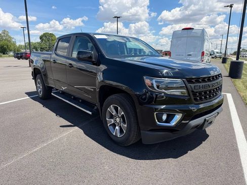 Used 2019 Chevrolet Colorado Z71 AWD/4WD image 3