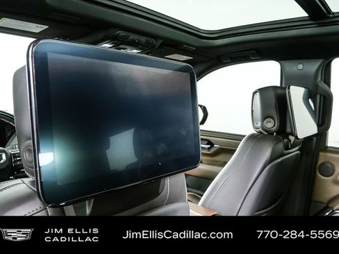 Used 2025 GMC Yukon Denali Ultimate image 19