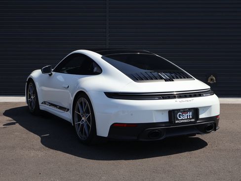 Certified 2025 Porsche 911 Carrera T RWD image 3