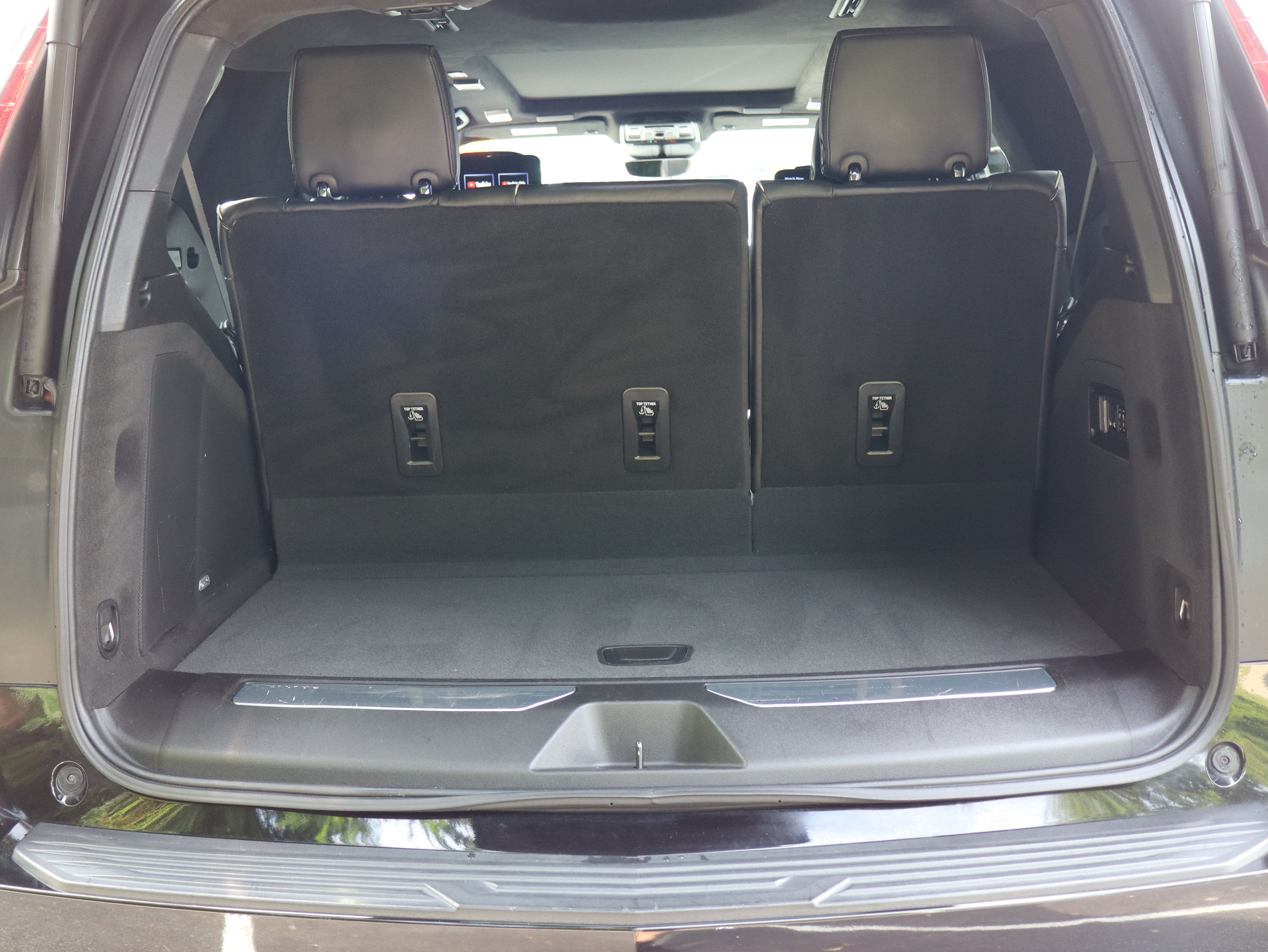 Used 2023 Cadillac Escalade Sport Platinum w/ LPO, ONYX Package AWD/4WD image 57